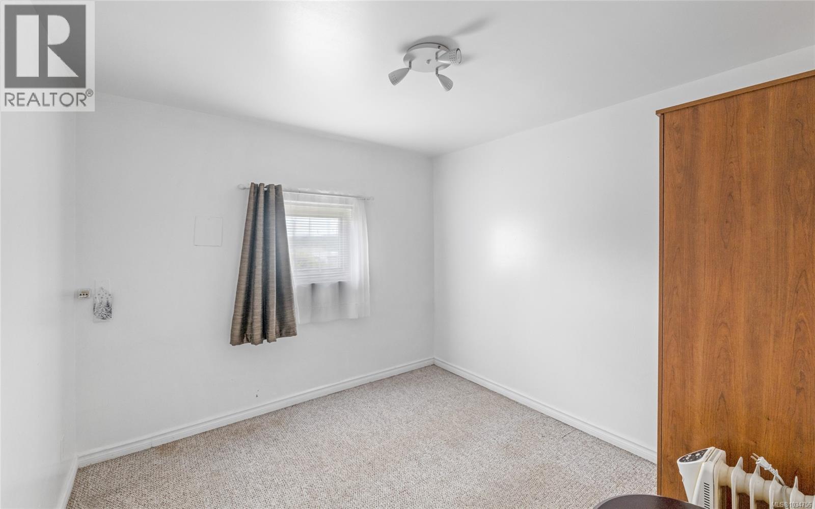 730 Burnside Rd W - 23
