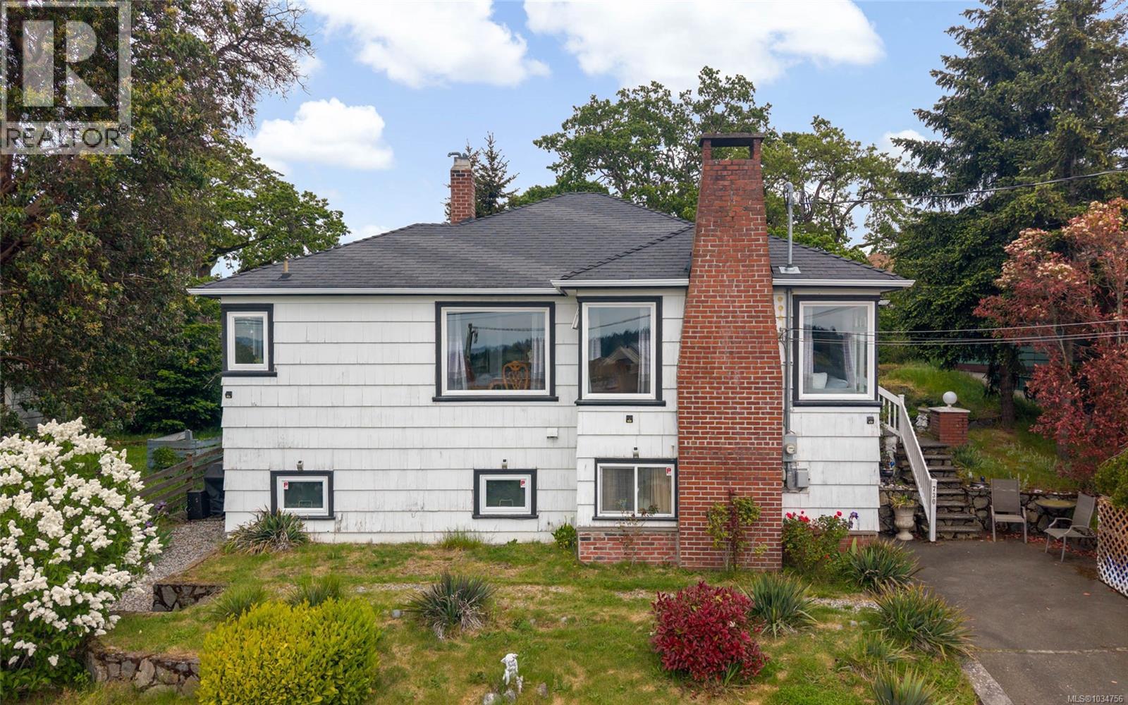 730 Burnside Road West, Saanich