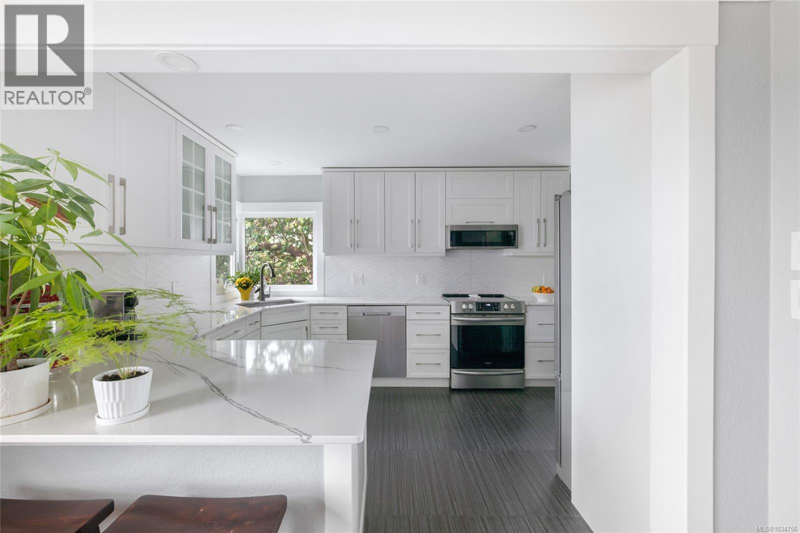  730 Burnside Road West, Saanich