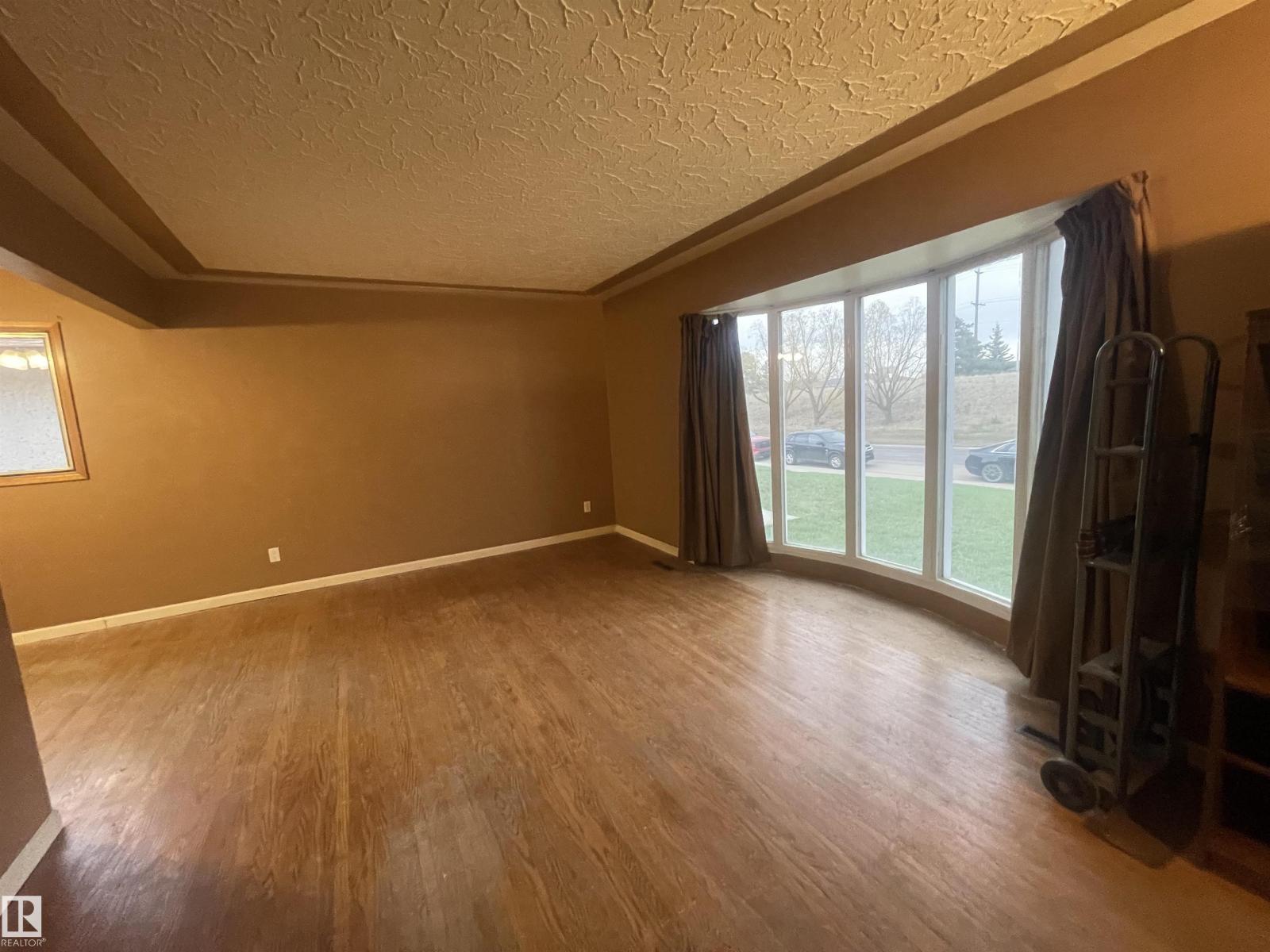 13804 132 AV NW - Image 3