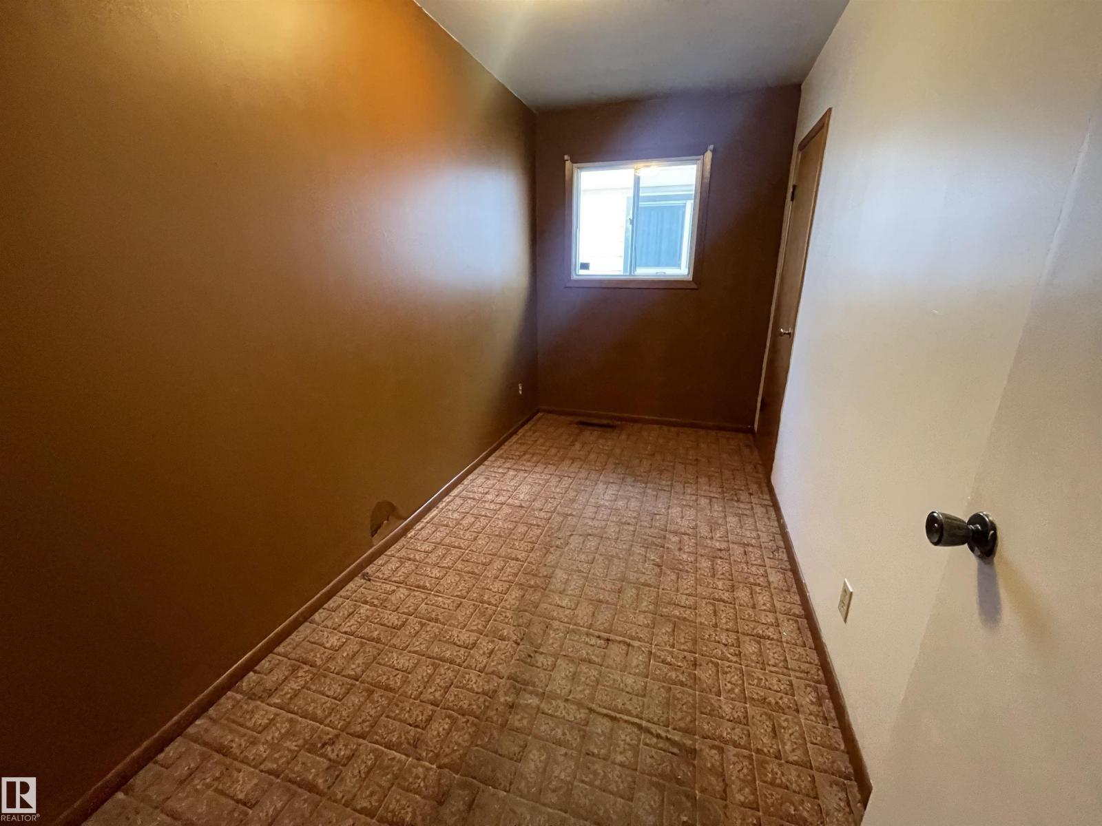 13804 132 AV NW - 28