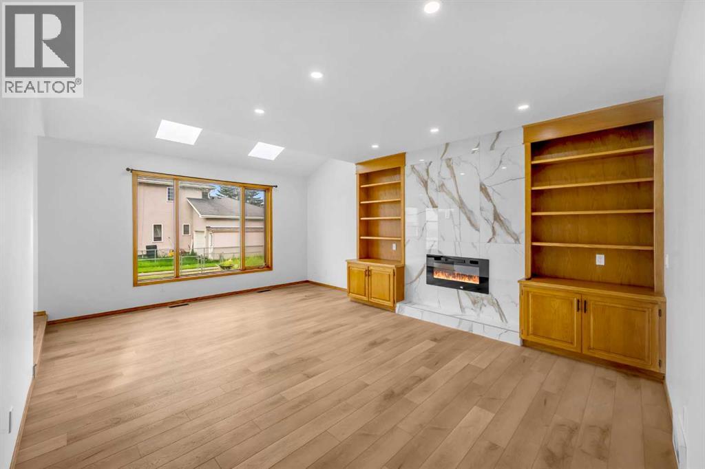 208 Coral Shores Bay NE - 25