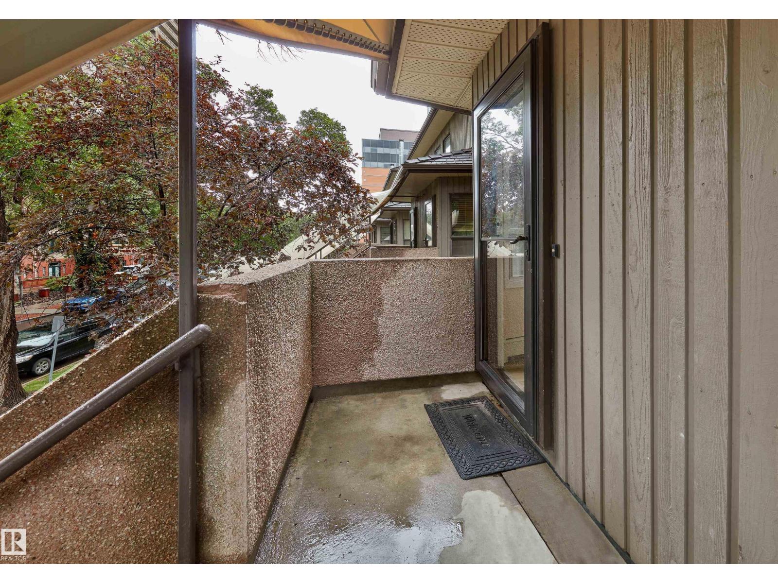 11140 83 AV NW - 26