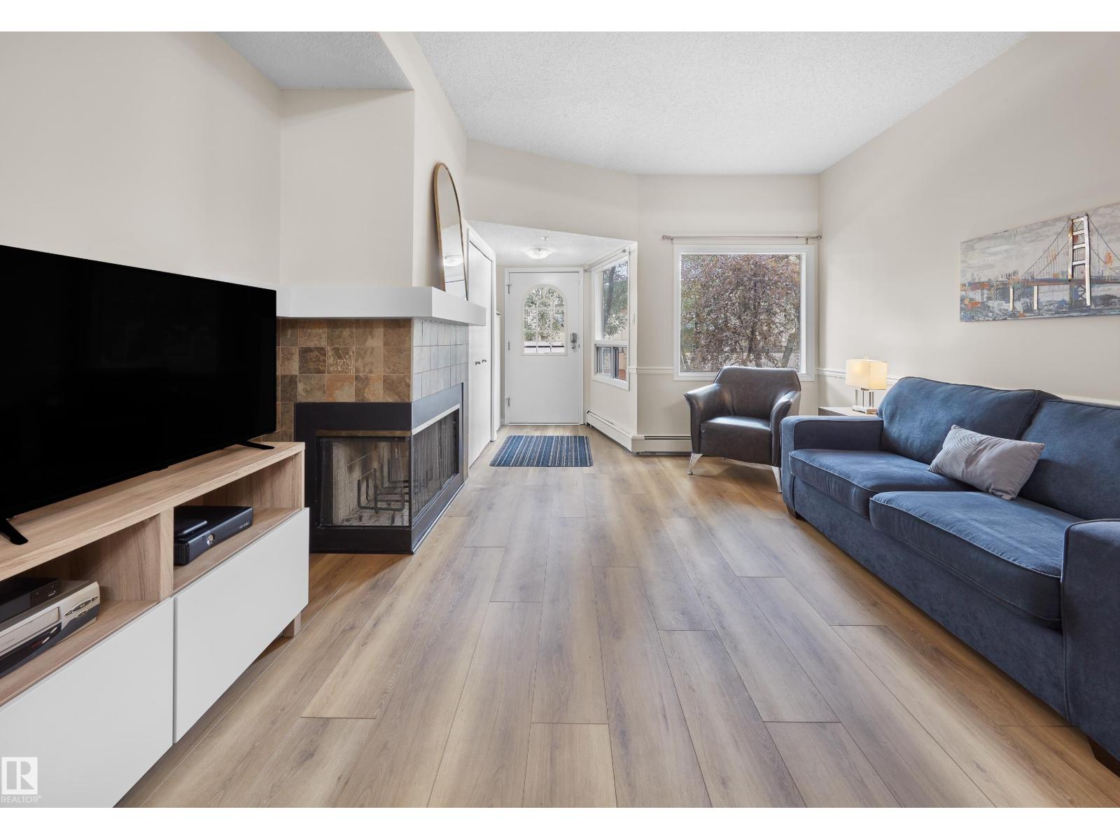 11140 83 AV NW - 4