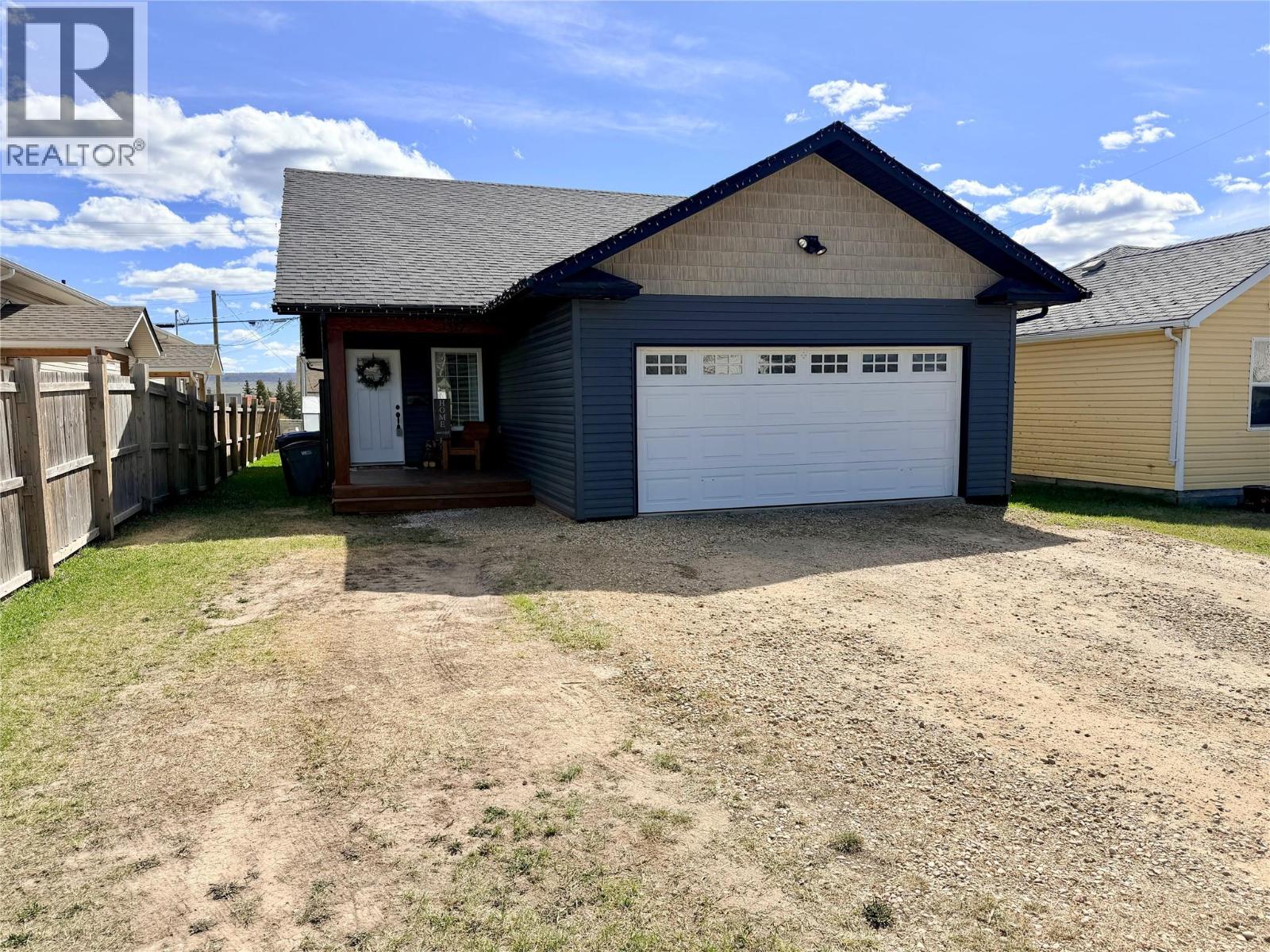 1327 101 Avenue, Dawson Creek