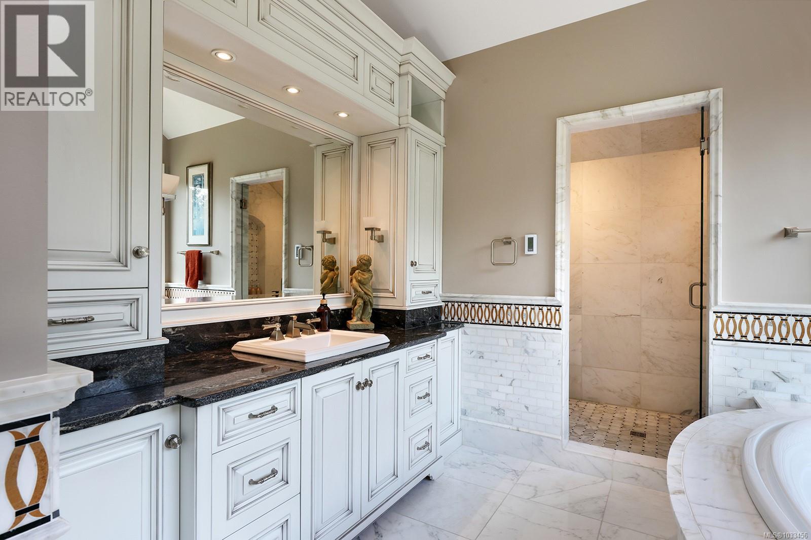 1790 Claudet Rd - 40