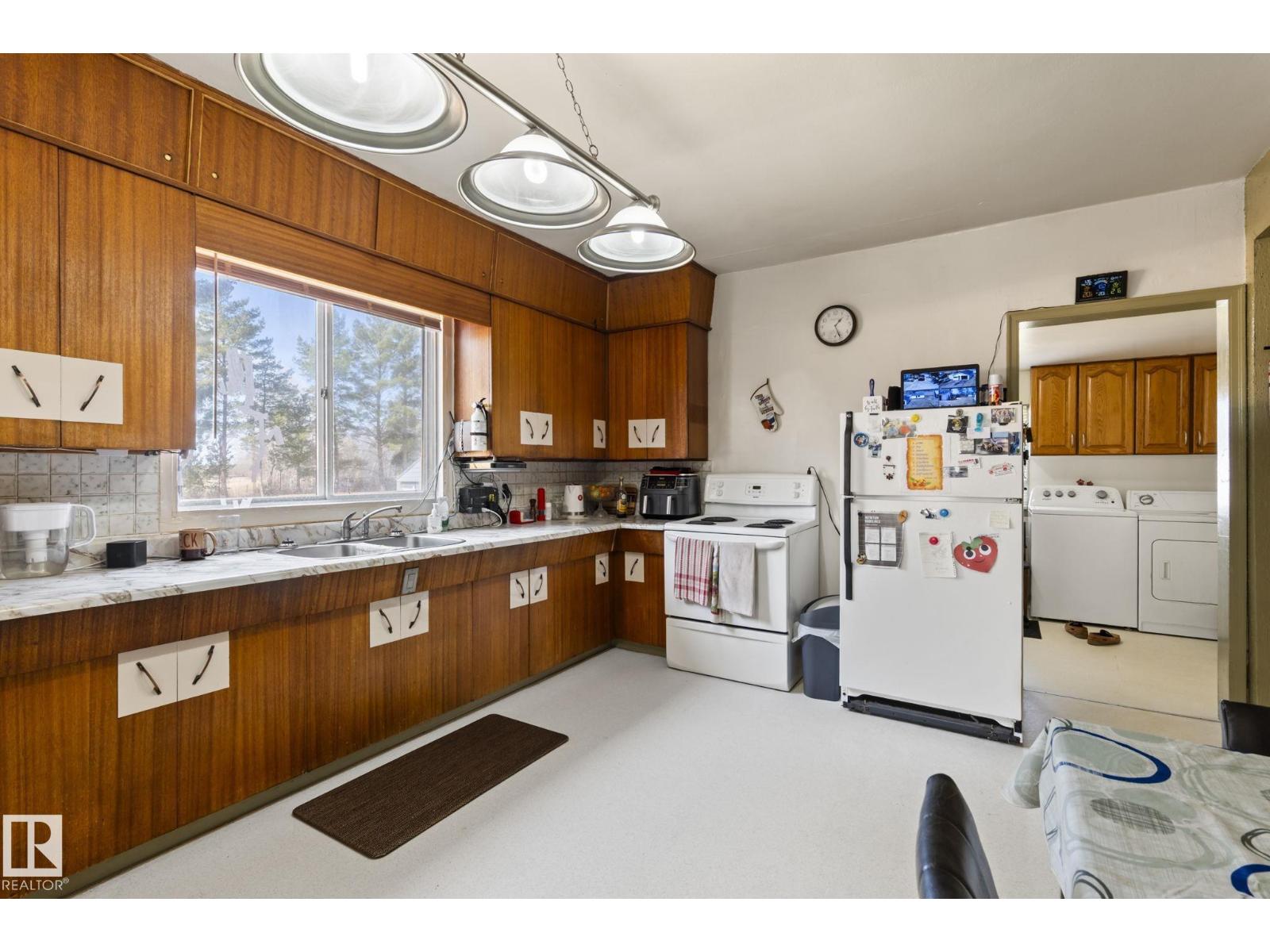 A & B, 4858 CENTRE ST, New Sarepta