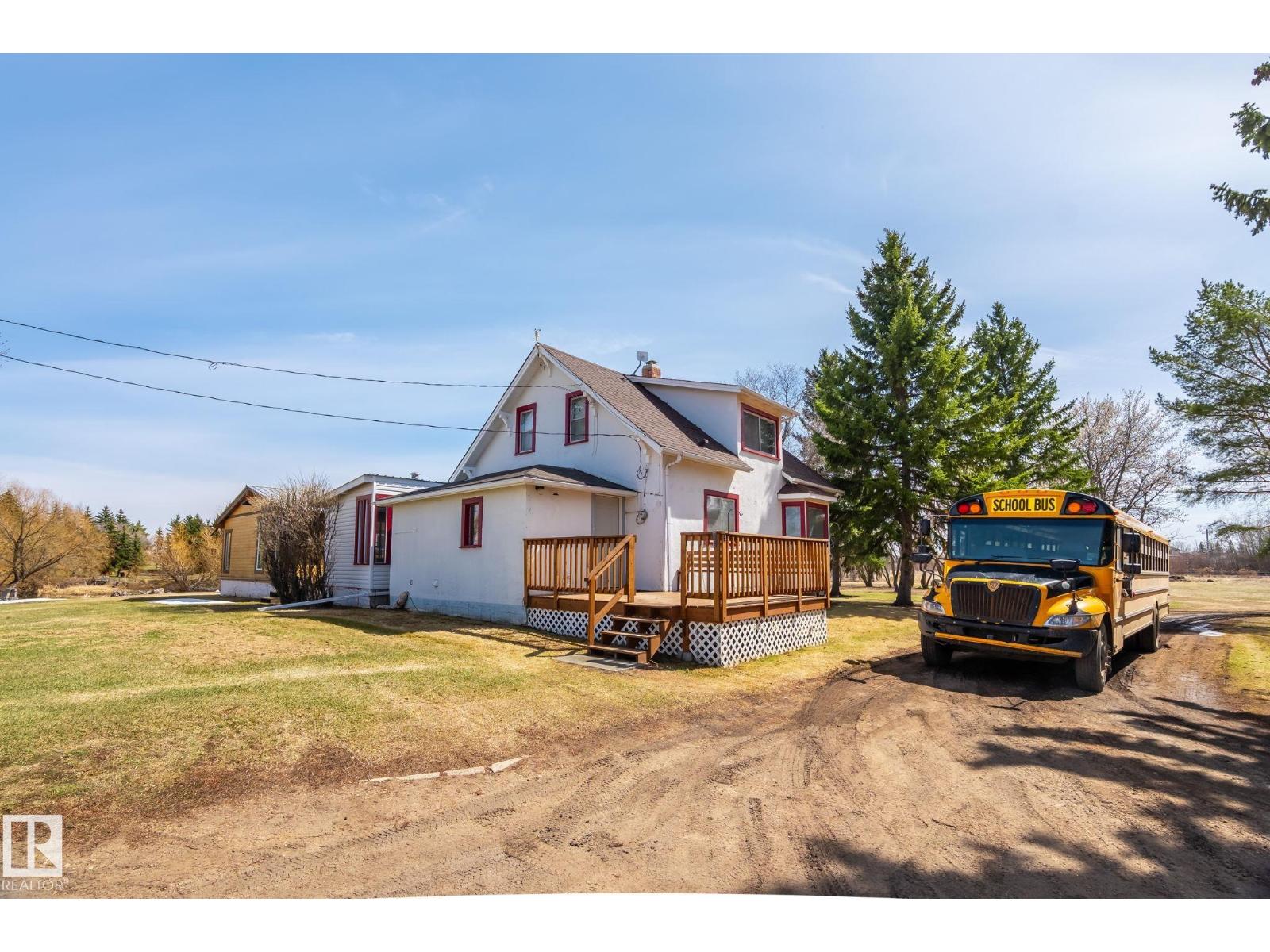 A & B, 4858 CENTRE ST - 25