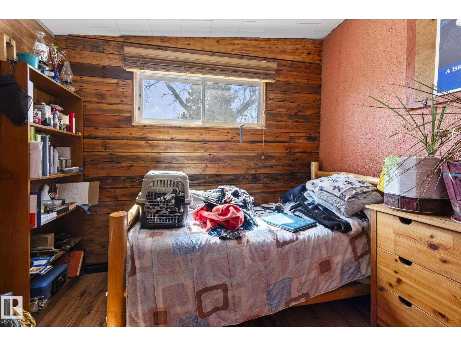 A & B, 4858 CENTRE ST - 36