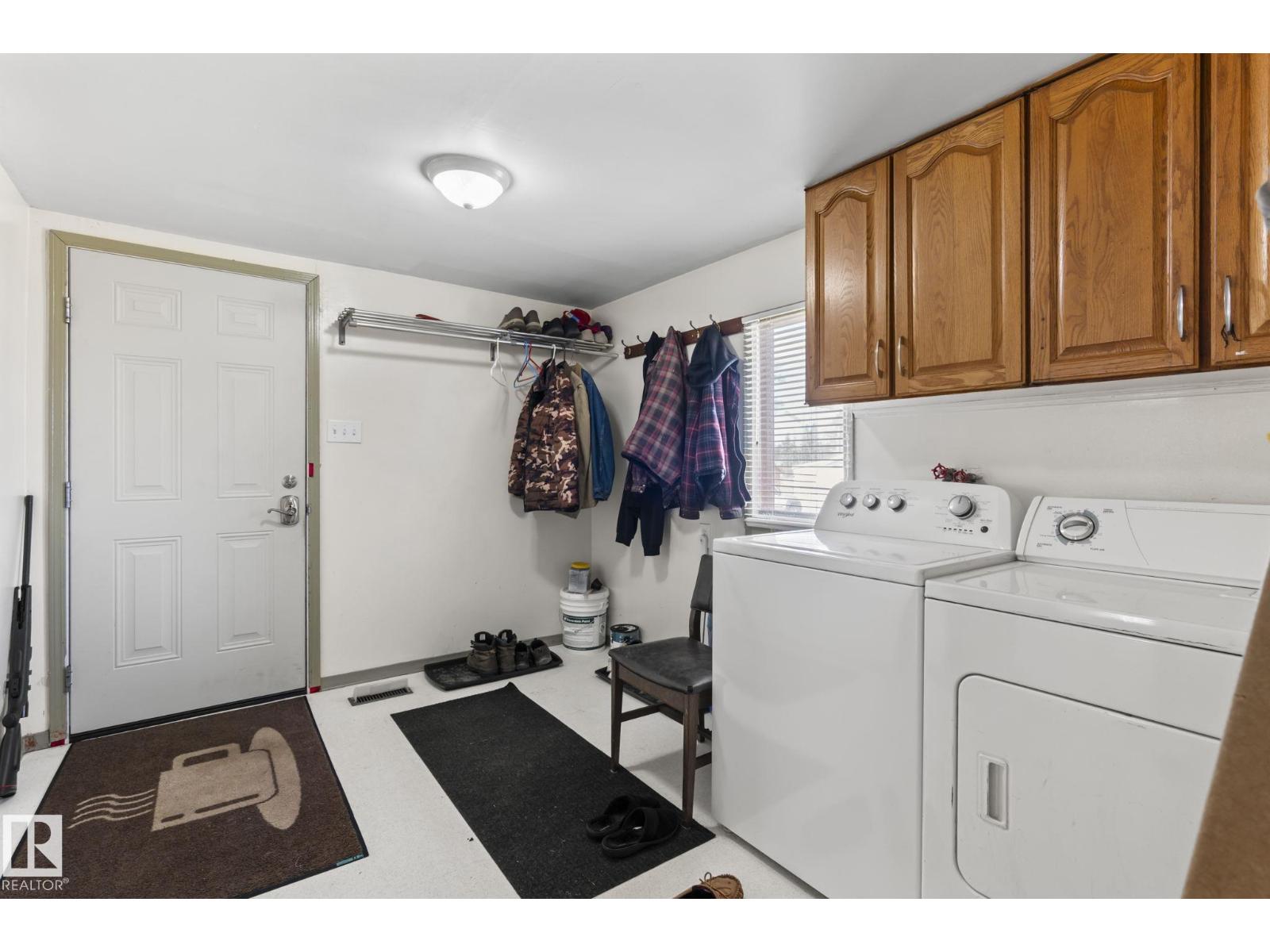 A & B, 4858 CENTRE ST - 27