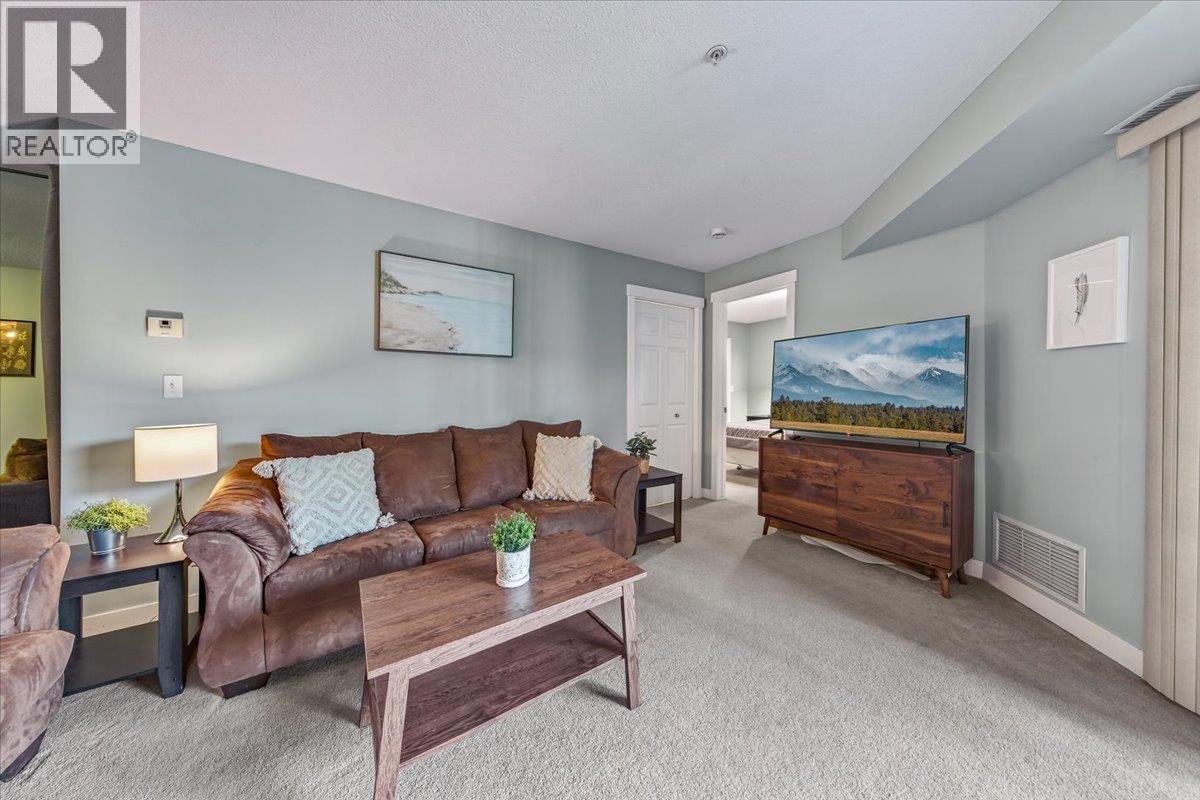 205 Third Avenue Unit# 2201, Invermere