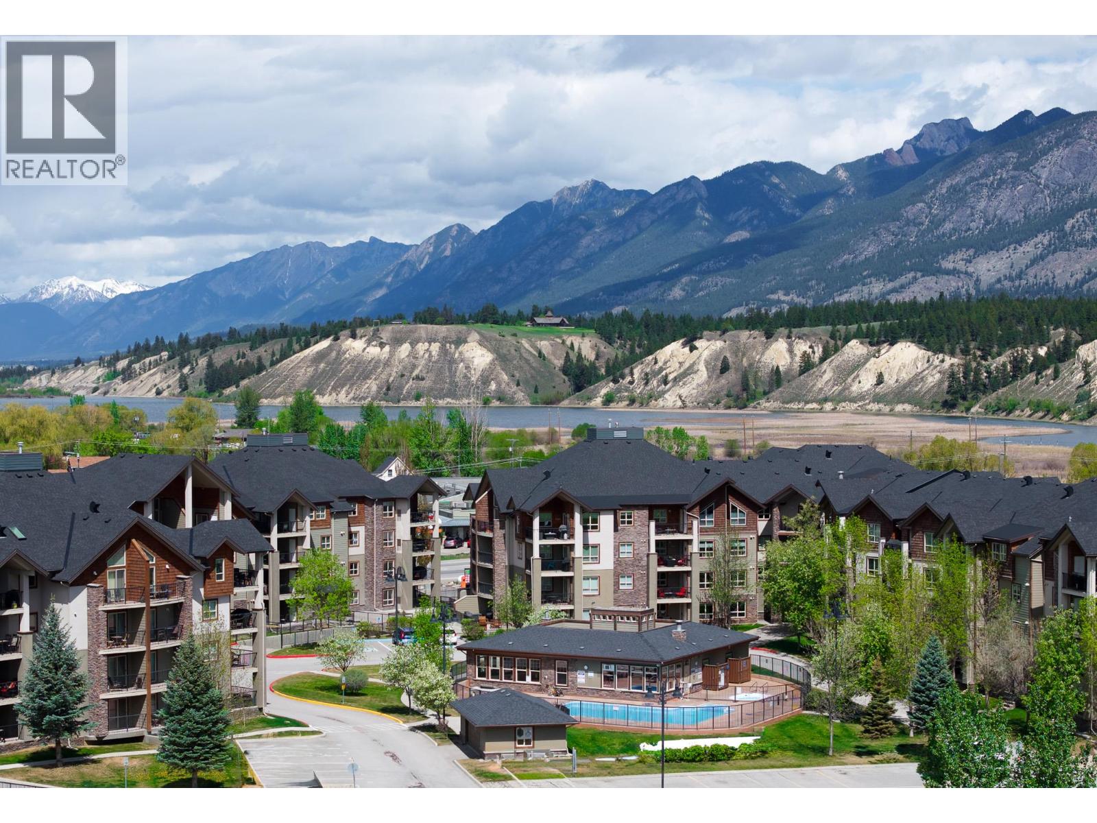 205 Third Avenue Unit# 2201, Invermere