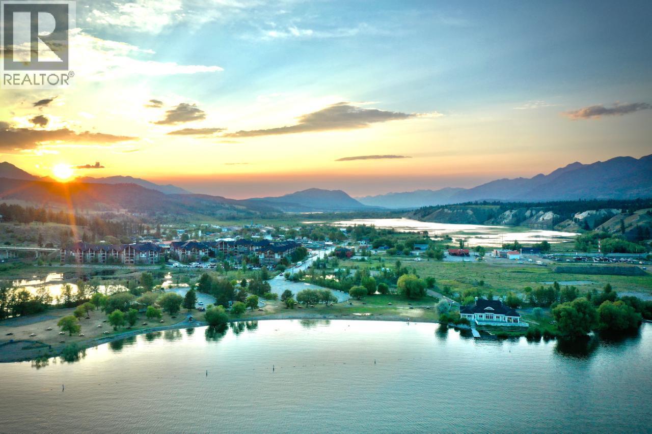205 Third Avenue Unit# 2201, Invermere