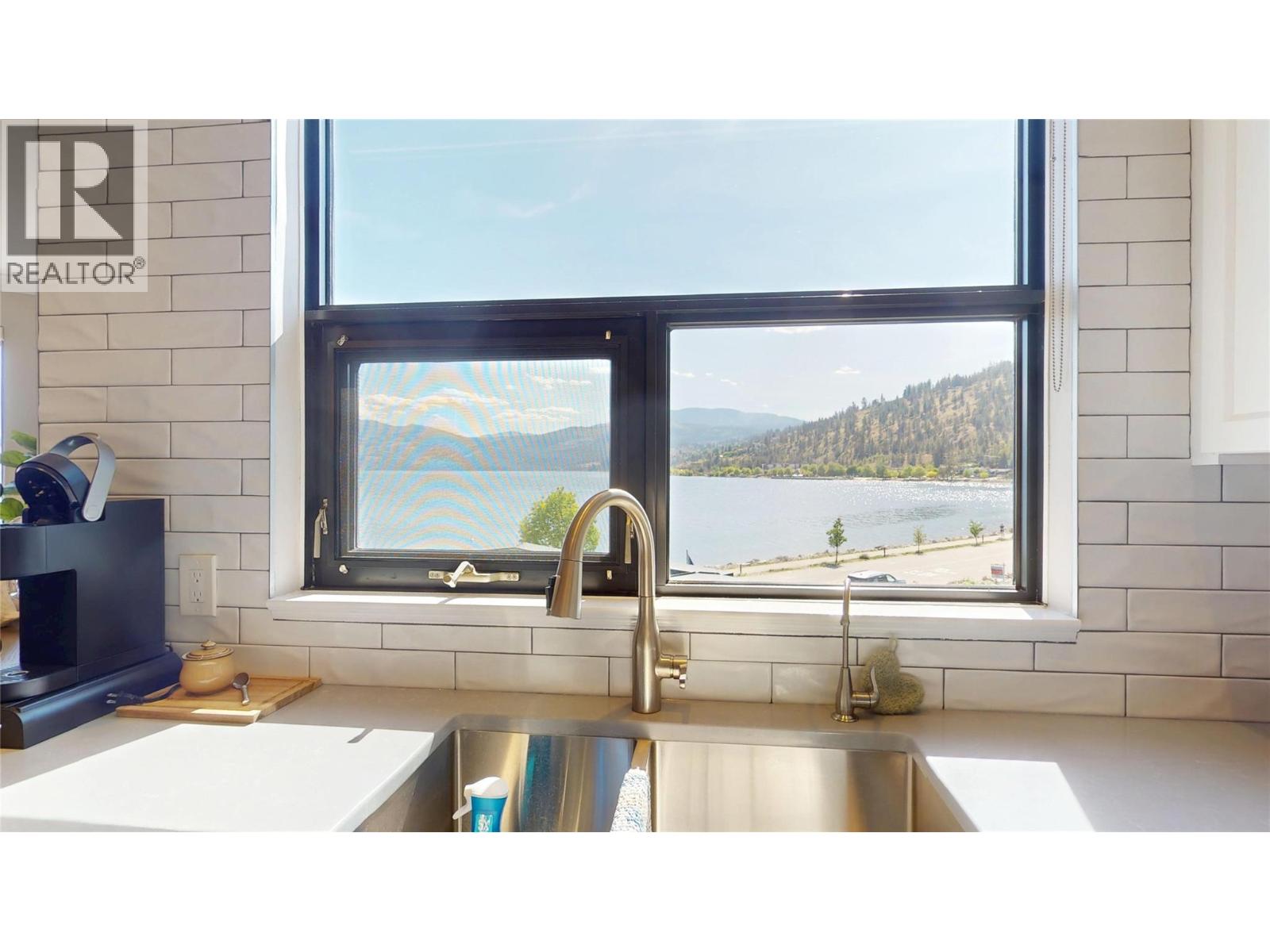 4200 Beach Avenue Unit# 305, Peachland