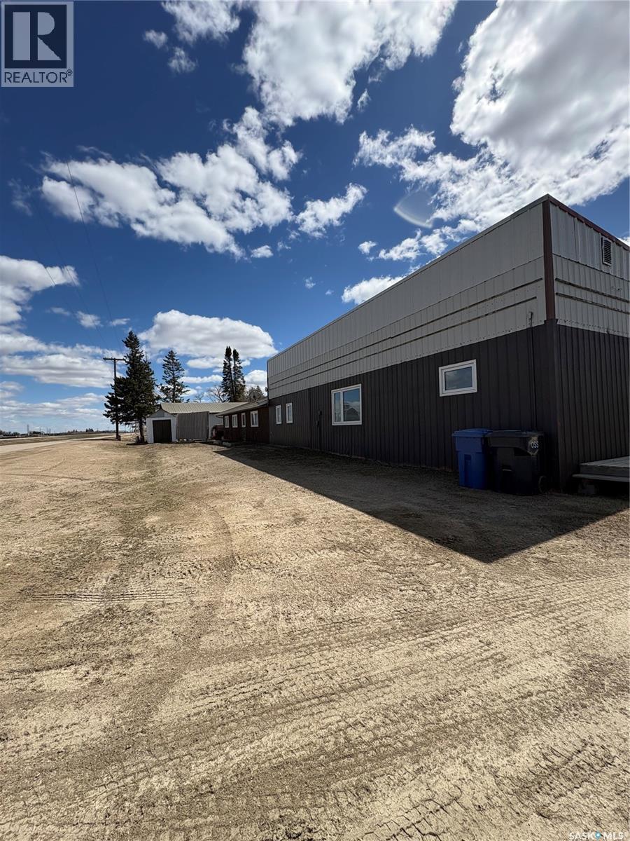 404 Yellowhead Highway - 1