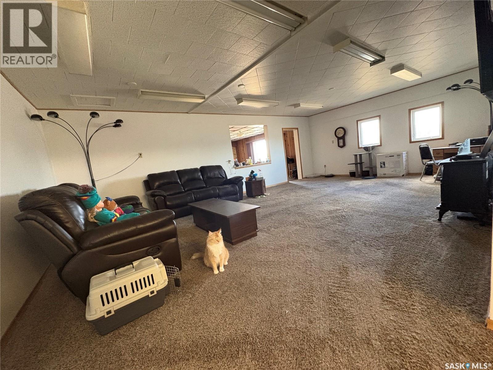 404 Yellowhead Highway - 4