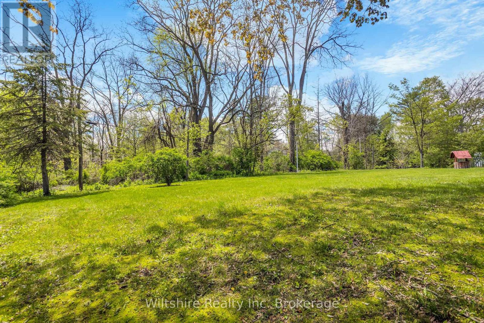 3-bedroom home for sale at 427 BROADWAY STREET, Tillsonburg ON · photo 5 of 26