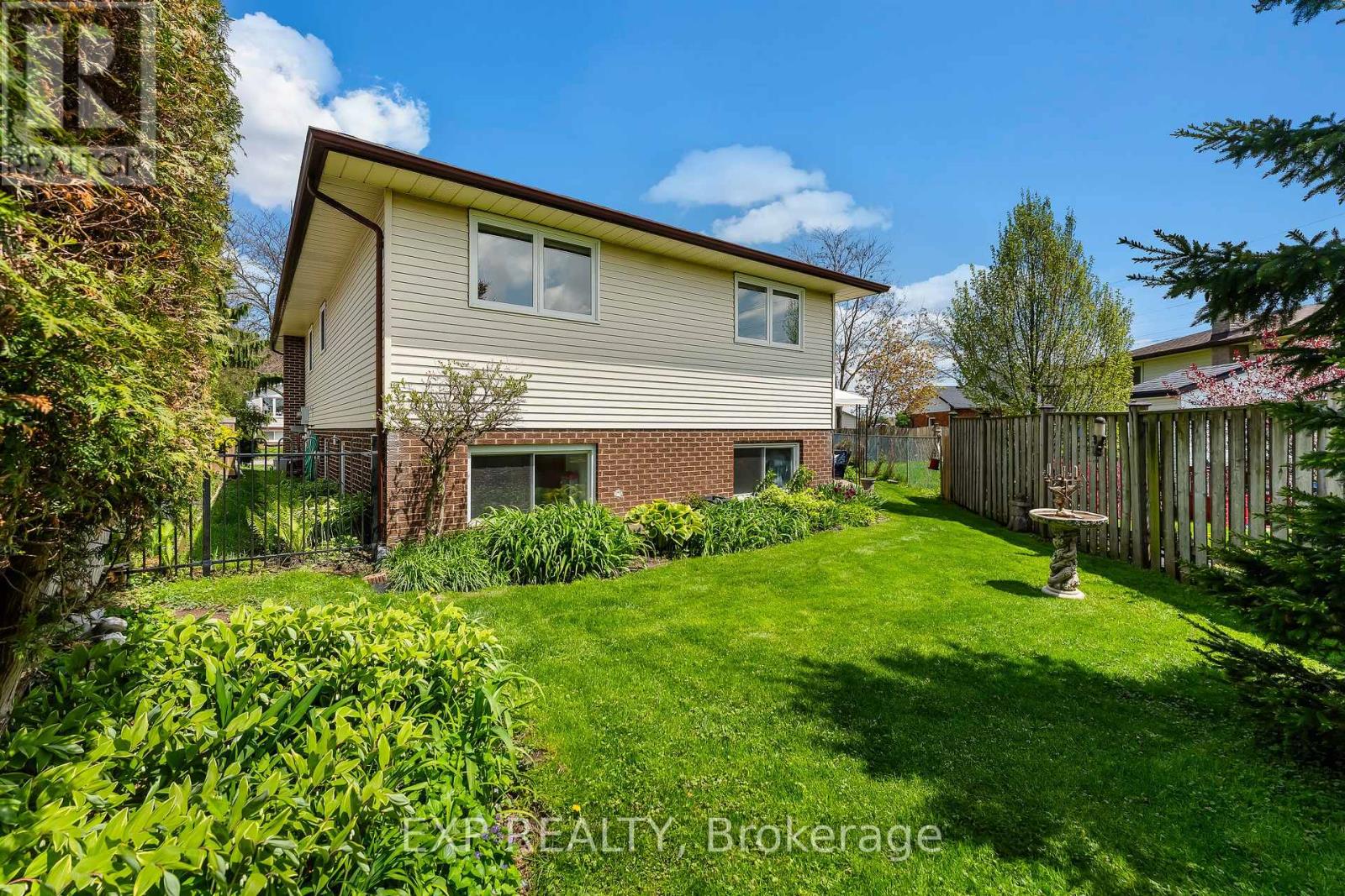 2881 OLDEN AVENUE - 37