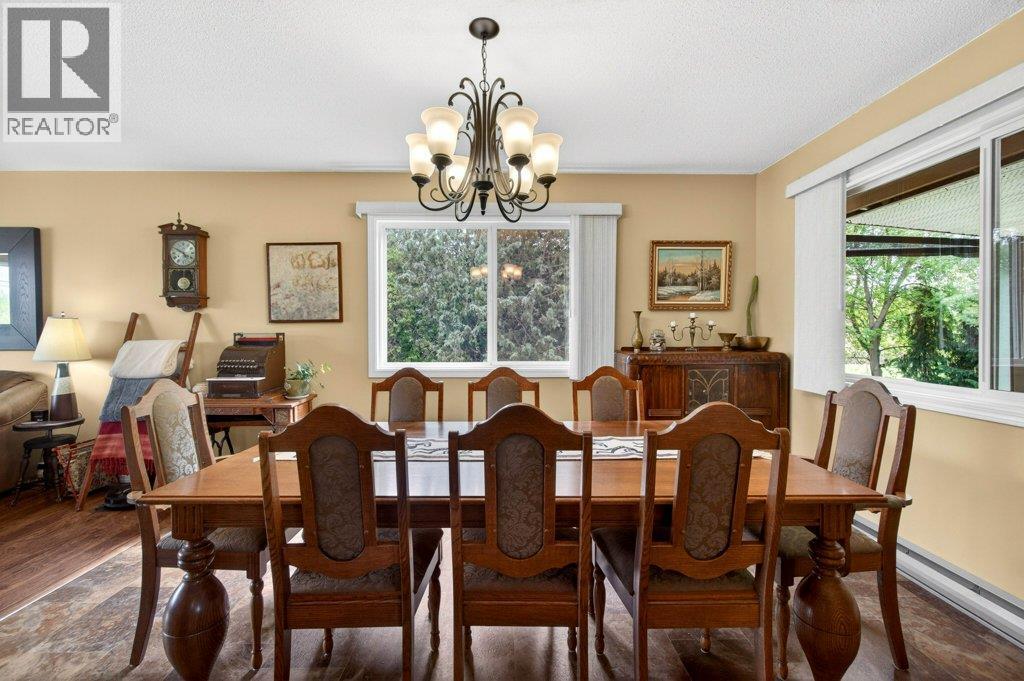  3930 10 Avenue Northeast, Salmon Arm