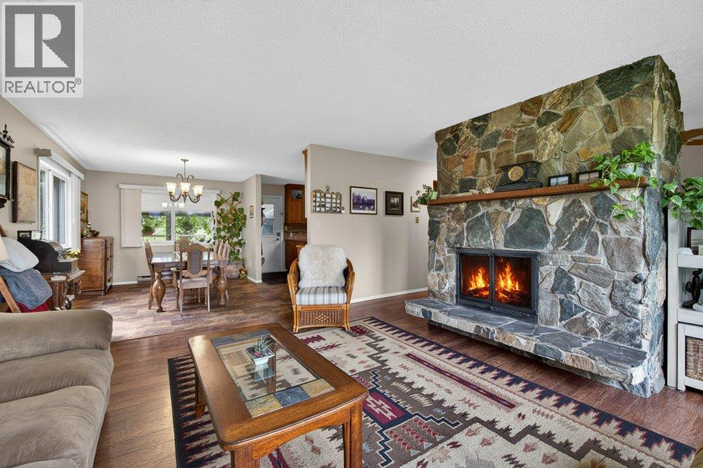 3930 10 Avenue NE - 13