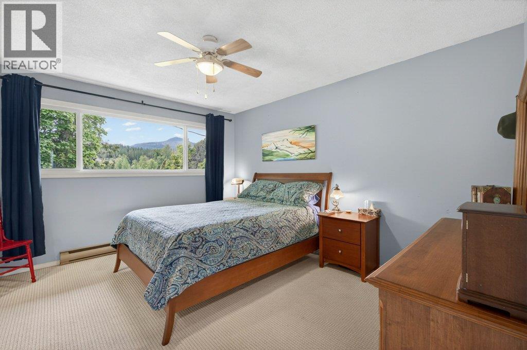  3930 10 Avenue Northeast, Salmon Arm