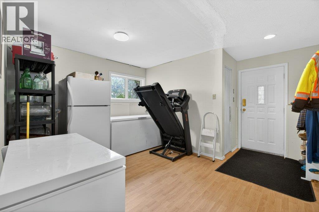  3930 10 Avenue Northeast, Salmon Arm