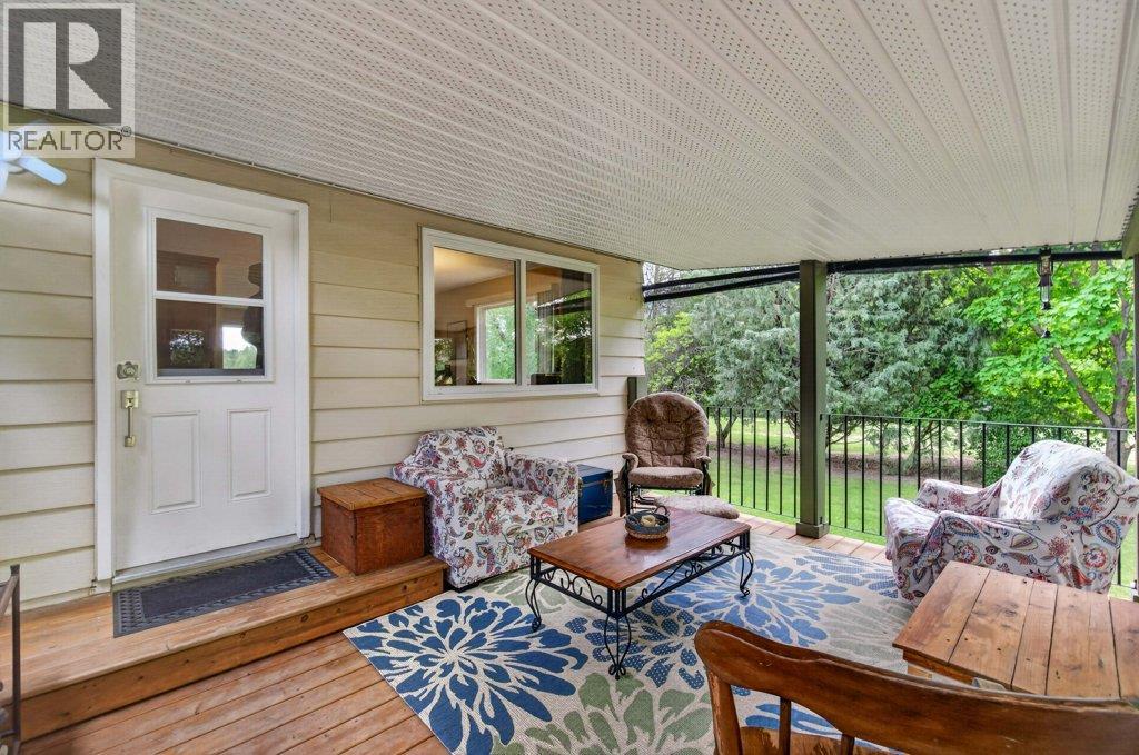 3930 10 Avenue NE - 37