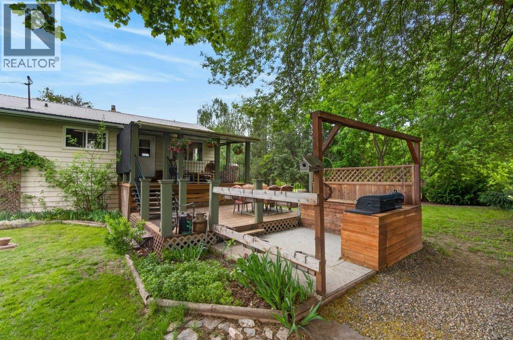 3930 10 Avenue NE - 46