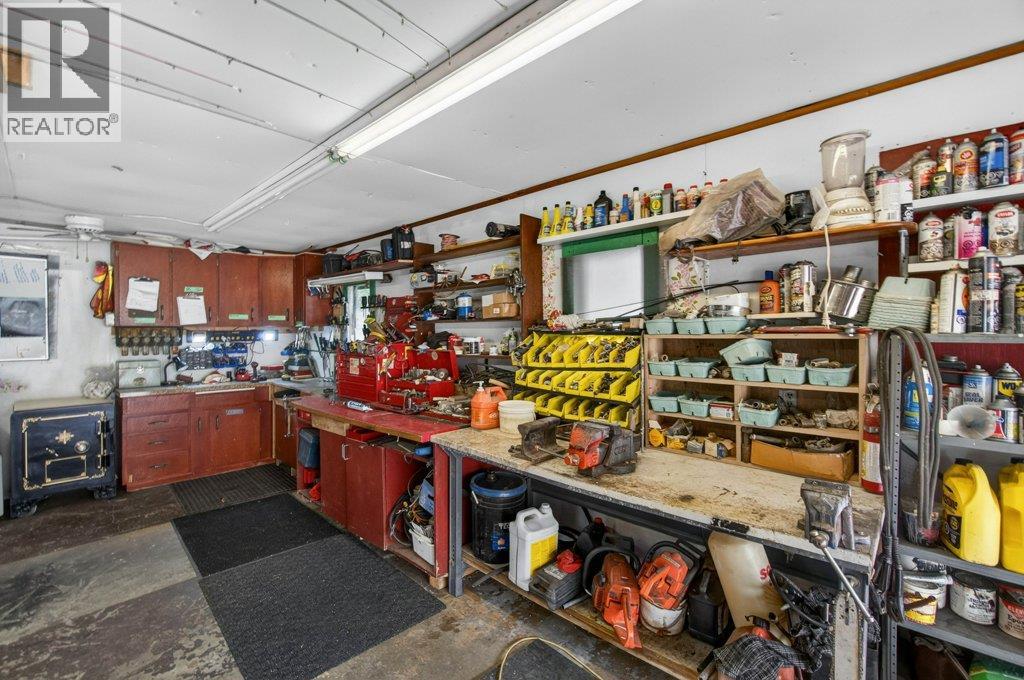  3930 10 Avenue Northeast, Salmon Arm