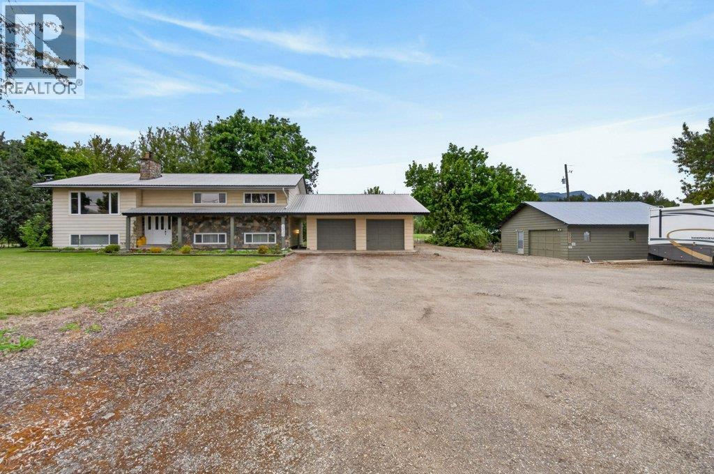 3930 10 Avenue NE - 65
