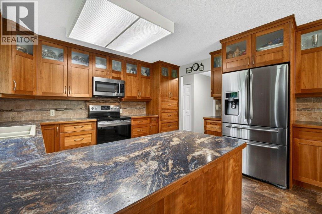  3930 10 Avenue Northeast, Salmon Arm