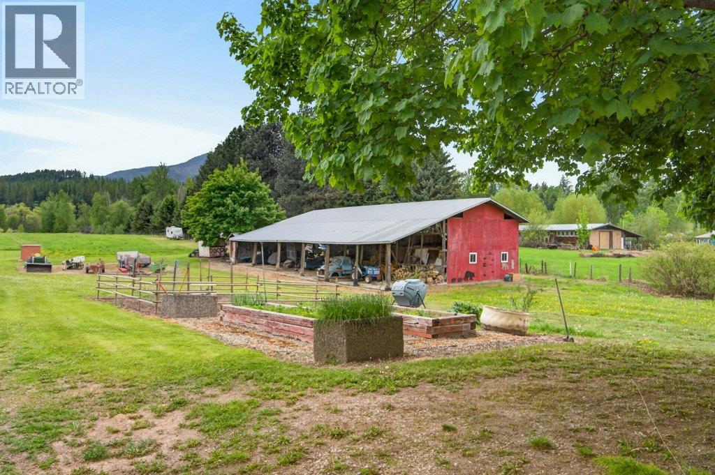  3930 10 Avenue Northeast, Salmon Arm