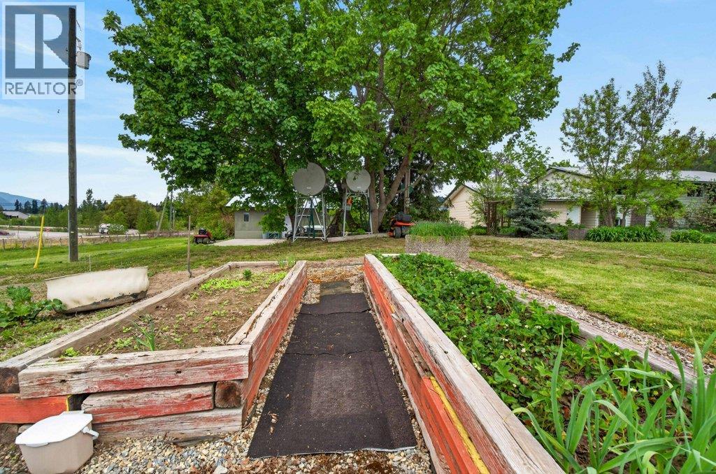 3930 10 Avenue NE - 75