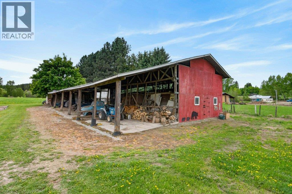  3930 10 Avenue Northeast, Salmon Arm
