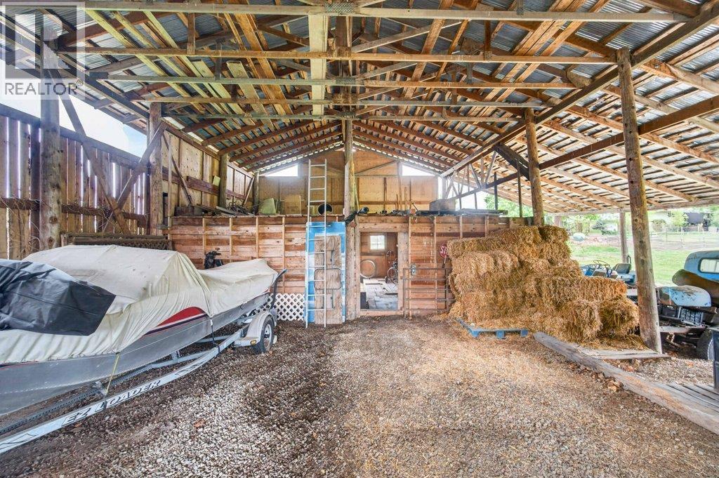  3930 10 Avenue Northeast, Salmon Arm