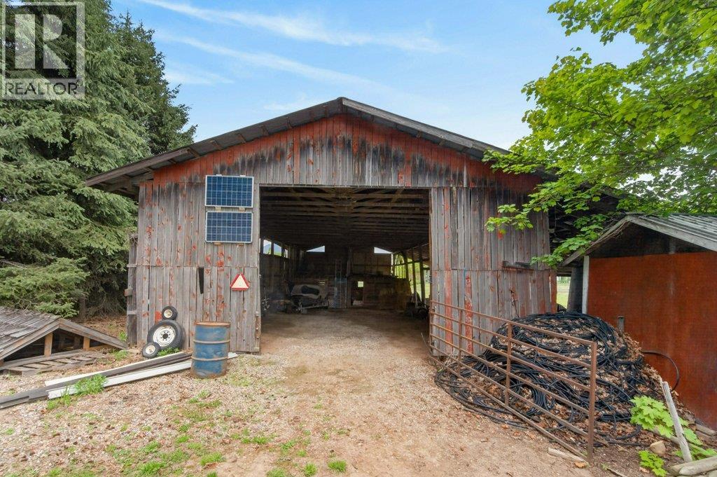 3930 10 Avenue NE - 80