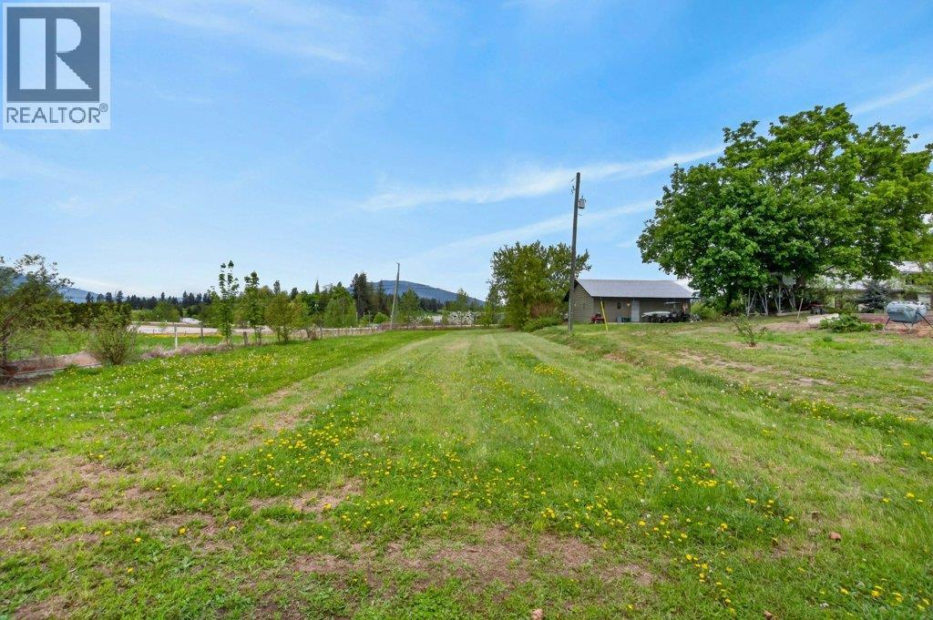 3930 10 Avenue NE - 93