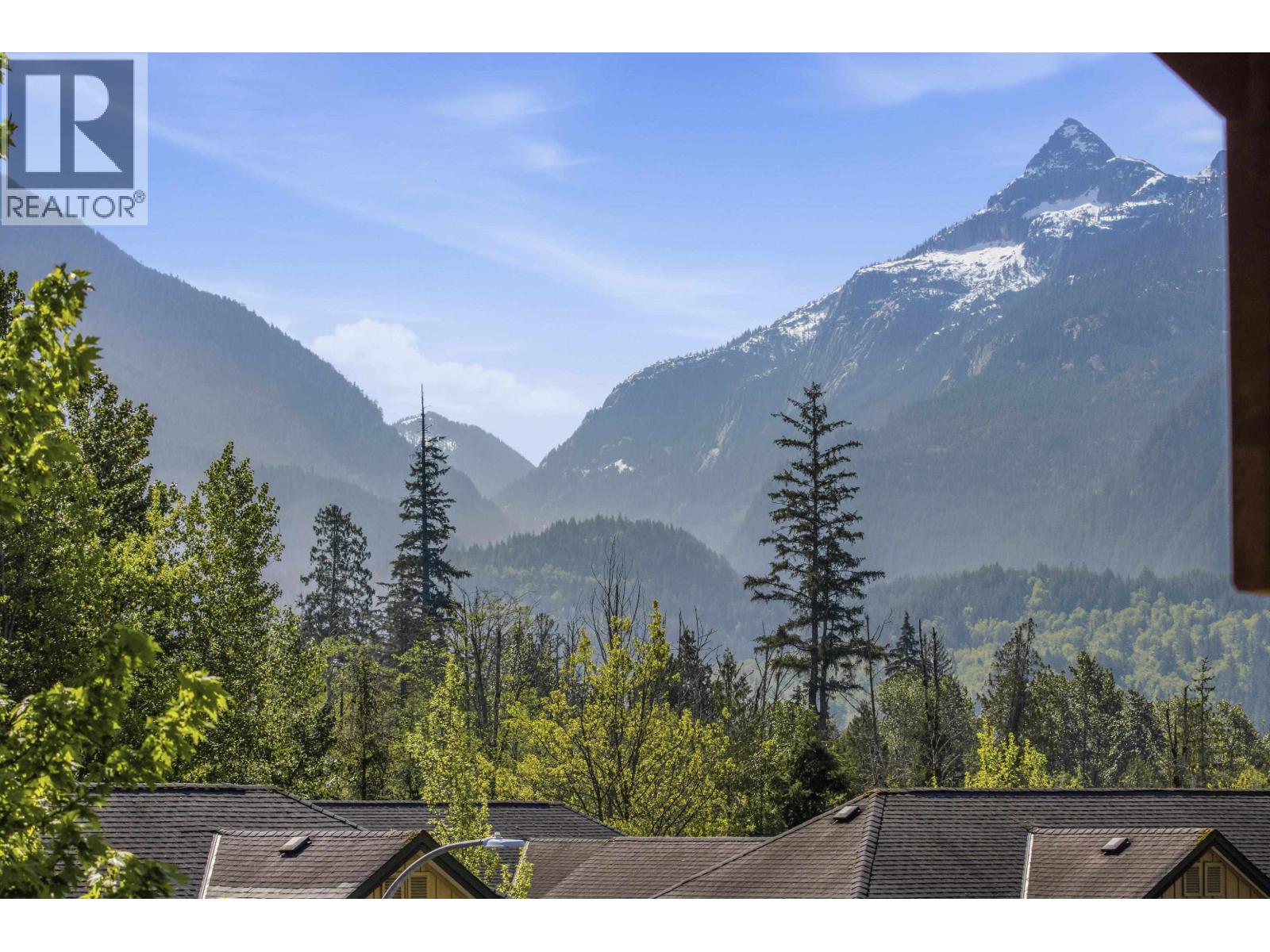 318 41105 TANTALUS ROAD, Squamish