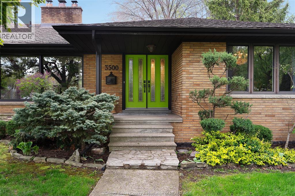3500 VICTORIA BOULEVARD, Windsor, Ontario, N9E3L3 — Photo 2