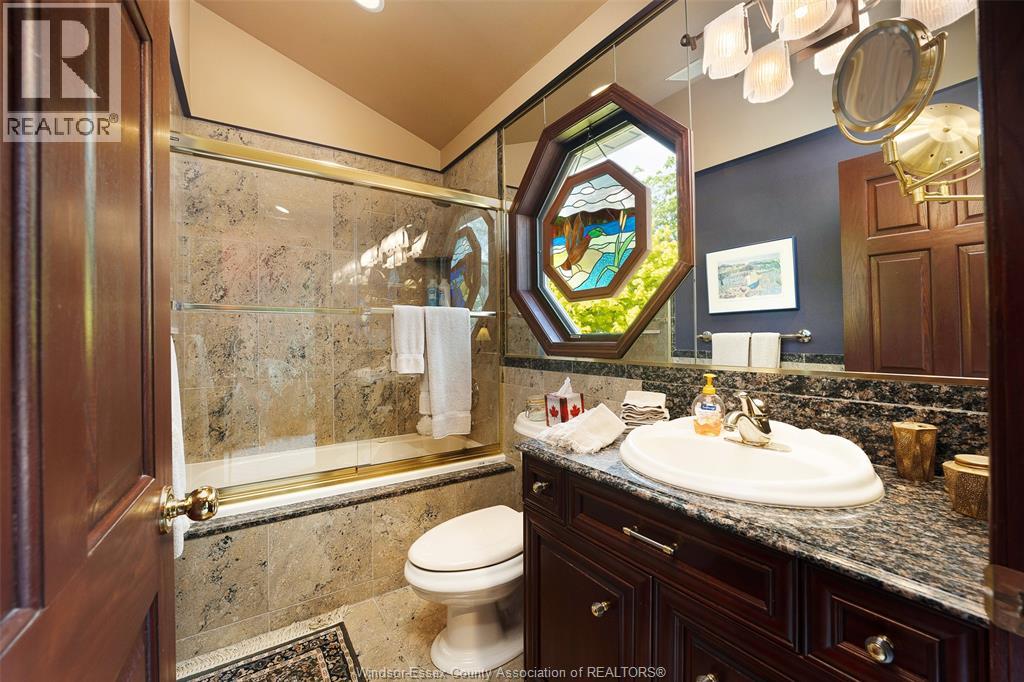 3500 VICTORIA BOULEVARD - 26
