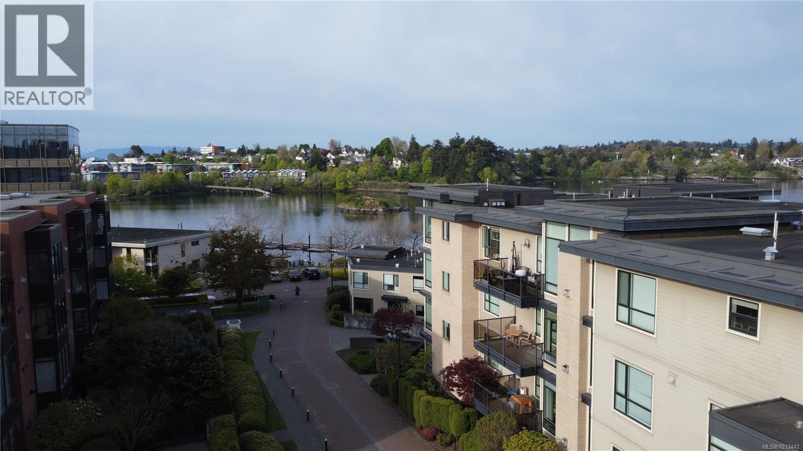 #306 330 Waterfront Cres - 41