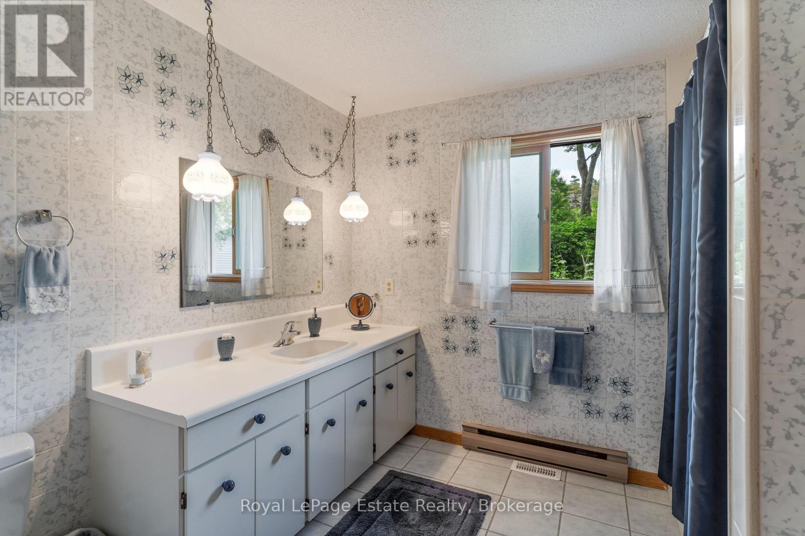 97 DORENA CRESCENT - 21