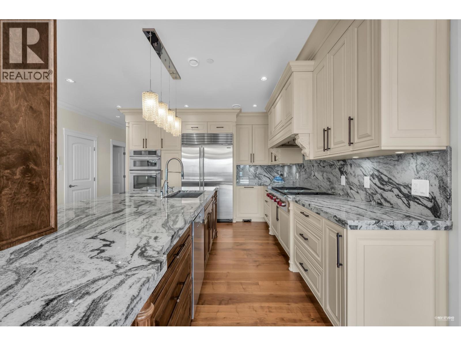 1118 CRESTLINE ROAD, West Vancouver