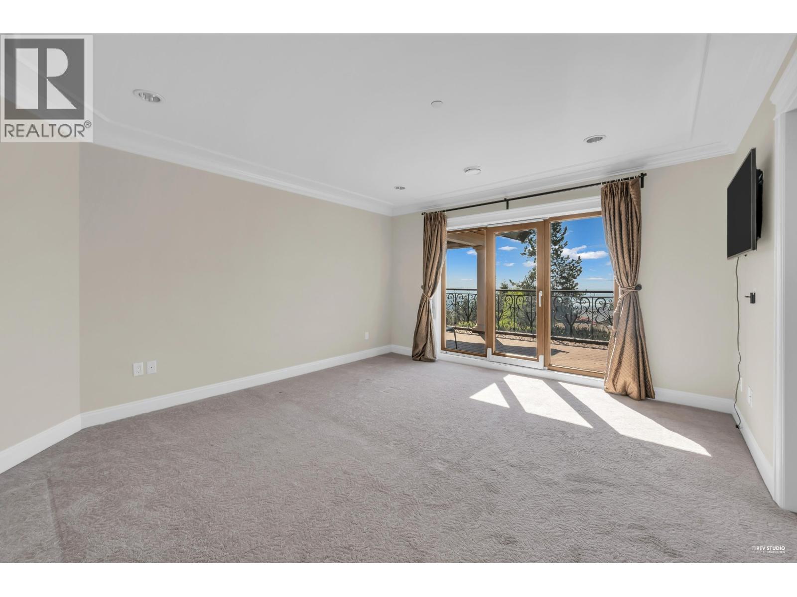 1118 CRESTLINE ROAD, West Vancouver