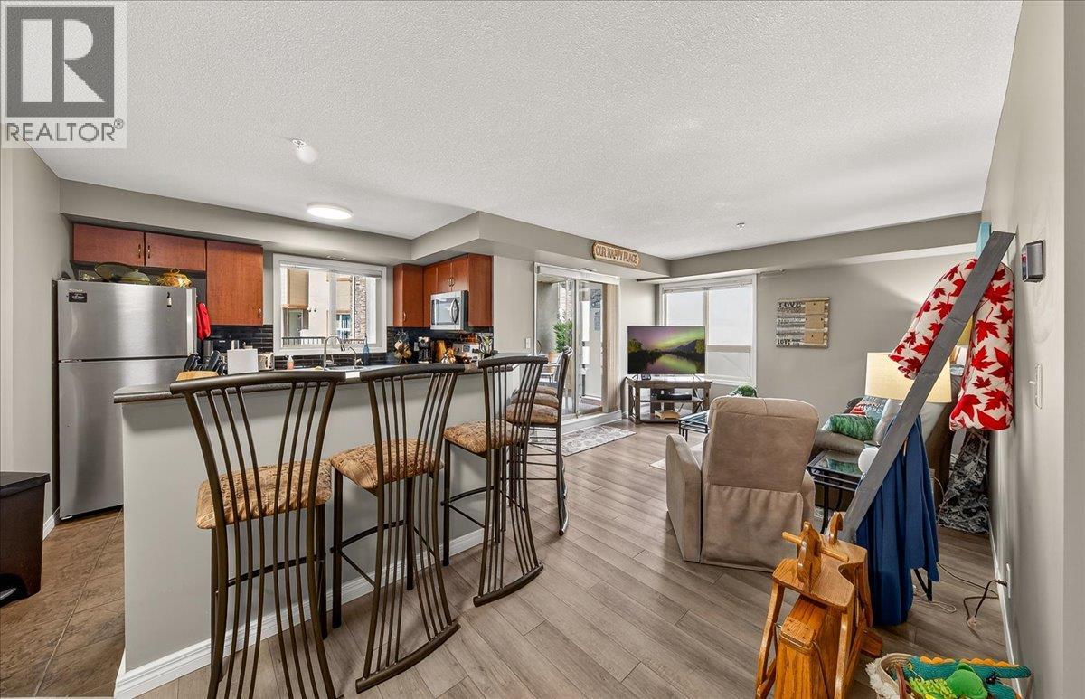 205 Third Avenue Unit# 2104, Invermere