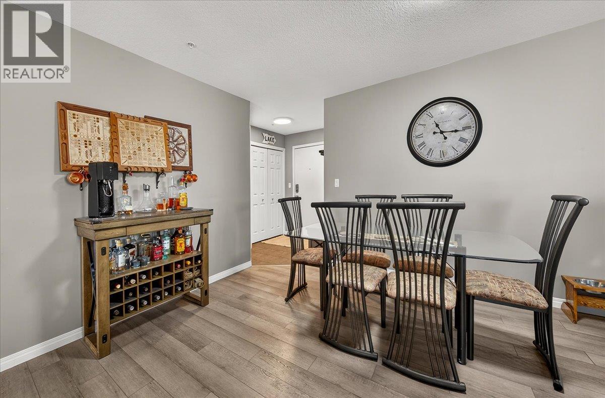205 Third Avenue Unit# 2104, Invermere