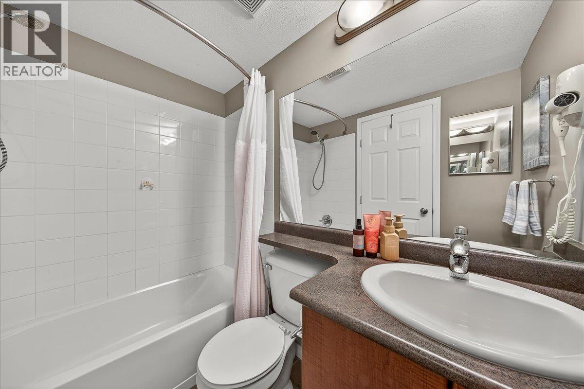 205 Third Avenue Unit# 2104, Invermere