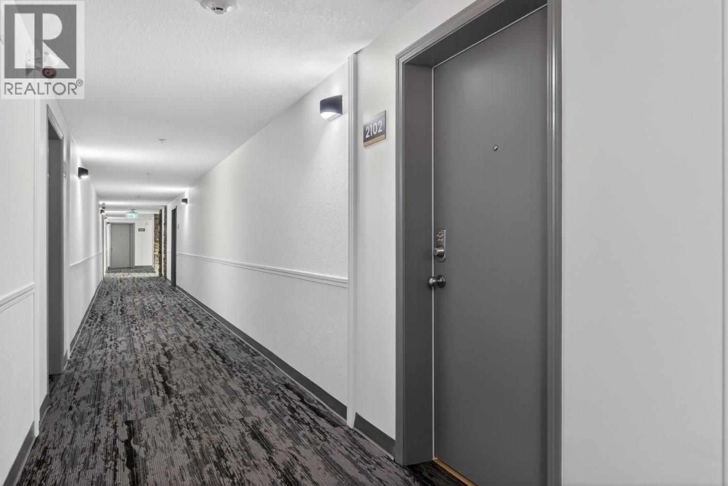 205 Third Avenue Unit# 2104, Invermere