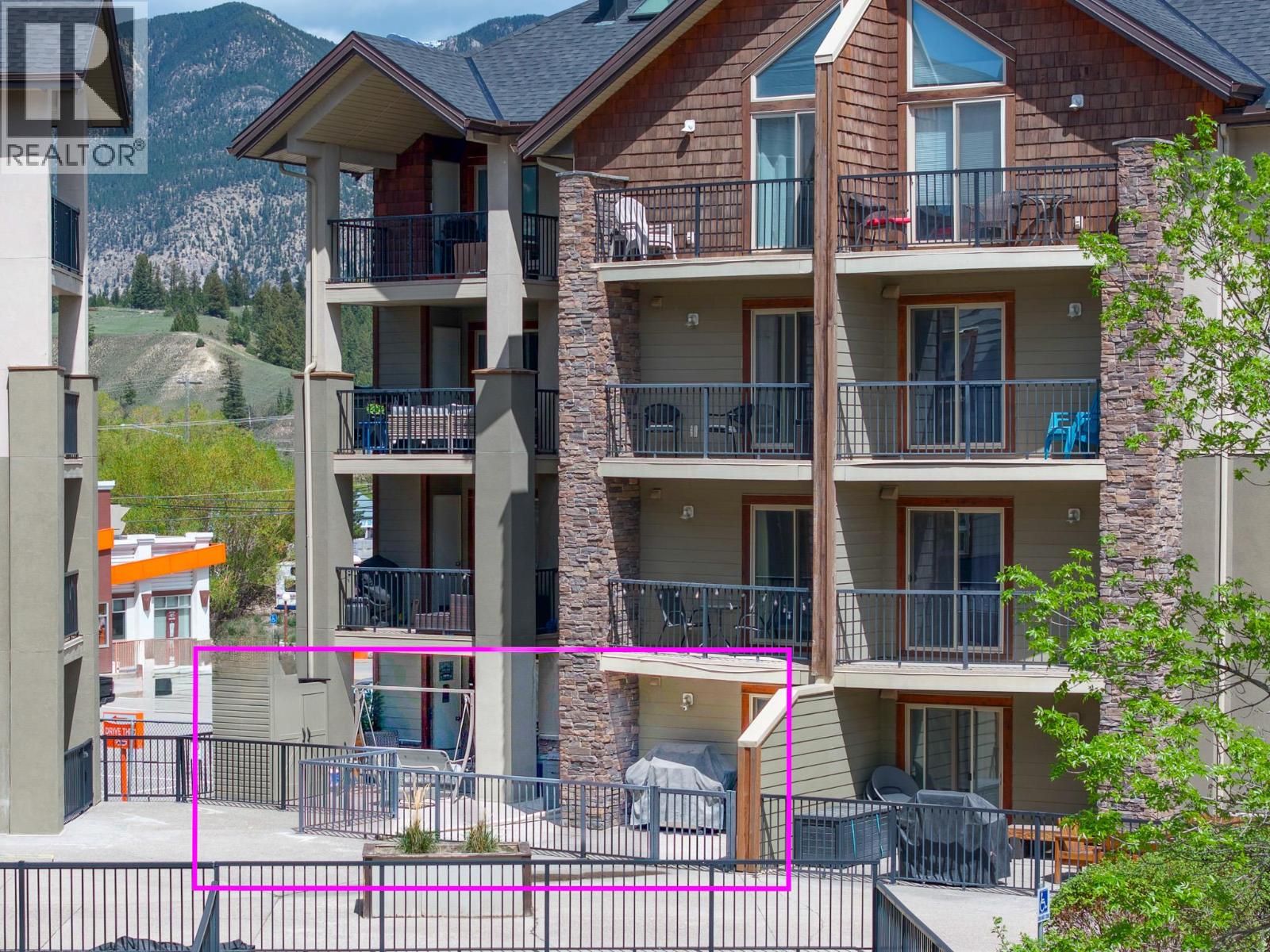 205 Third Avenue Unit# 2104, Invermere