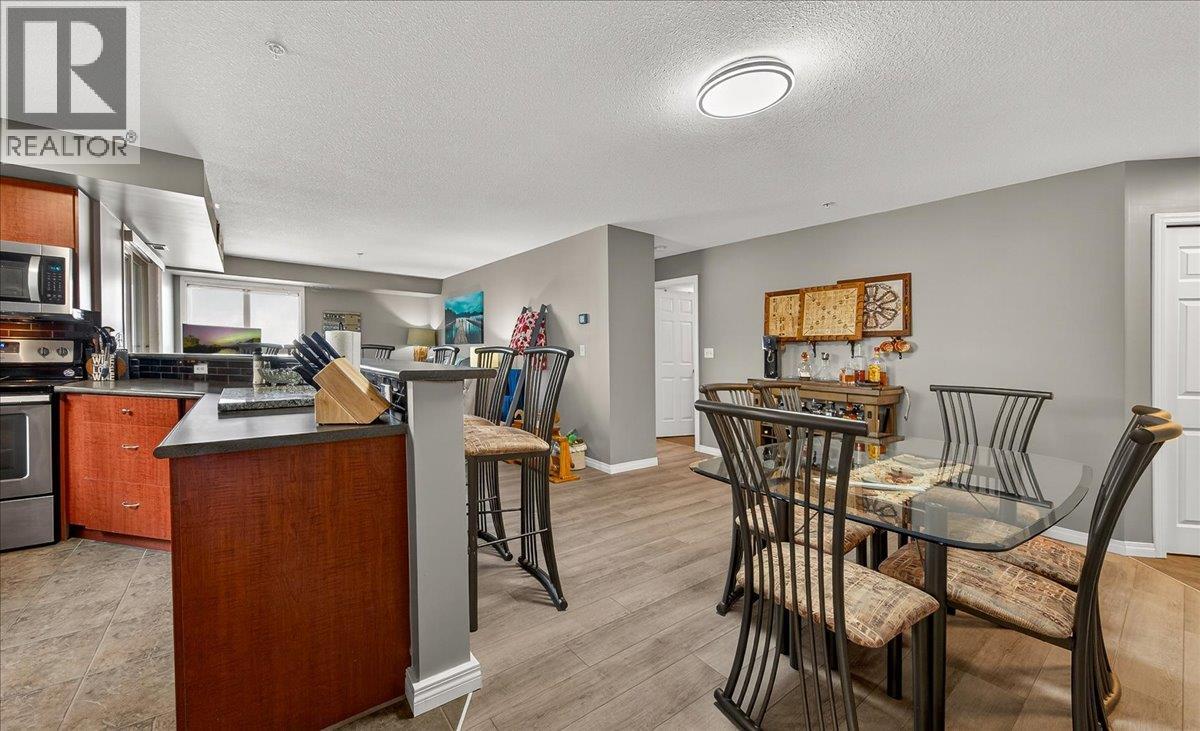 205 Third Avenue Unit# 2104, Invermere
